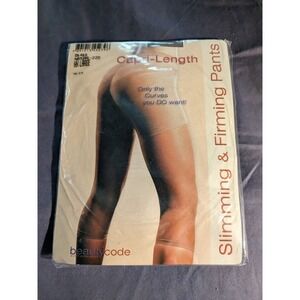 Slimming And Firming Capri Length Shapeware‎